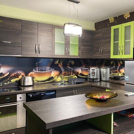 Gala Apartment เวลีคอเทอร์โนโว ภายนอก รูปภาพ