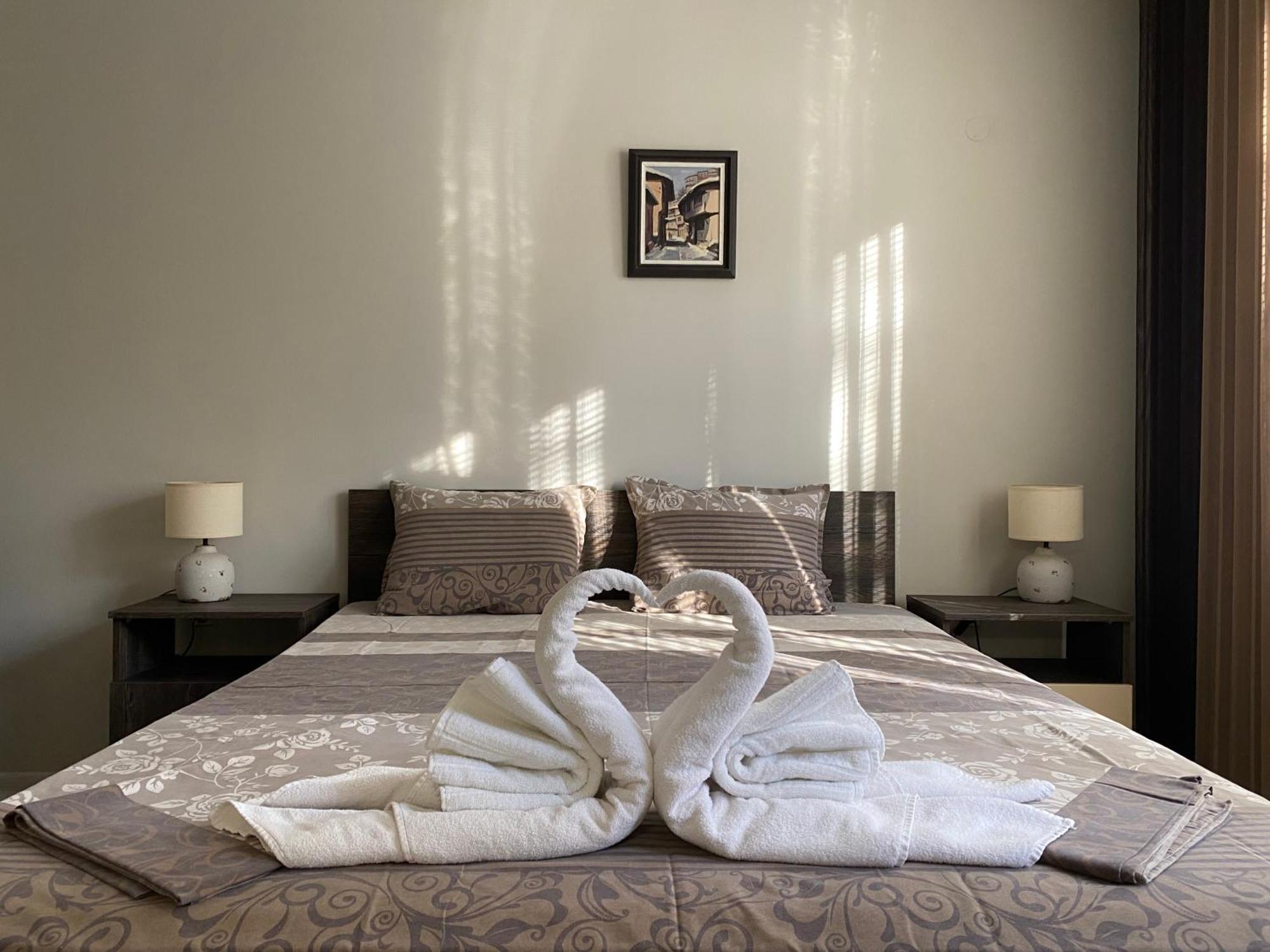 Gala Apartment เวลีคอเทอร์โนโว ภายนอก รูปภาพ